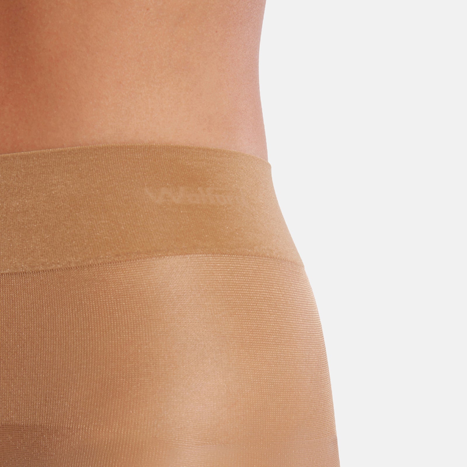 Hudfärgade strumpbyxor från Wolford i 20 den